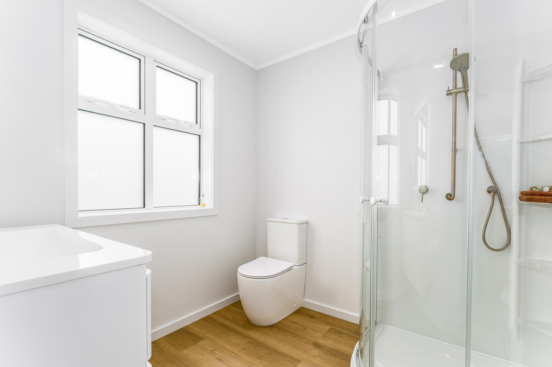 10-BK-Patterson-new-build-bathroom